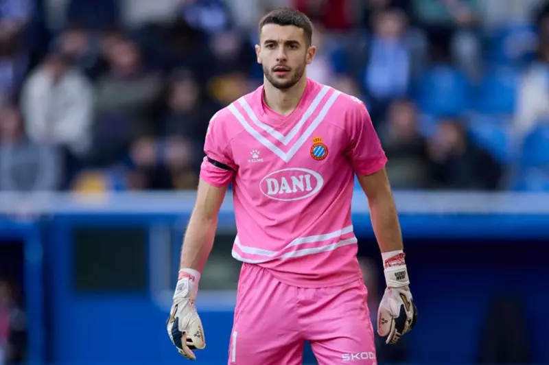 برشلونة يعلن توقيع عقده مع خوان جارسيا يوم الأربعاء بشرط جزائي متميز